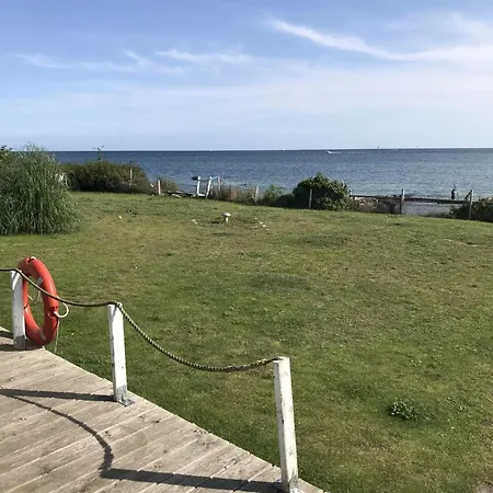 Strandhaus-Appartement-Seeschwalbe-Eg Lägenhet Fehmarnsund